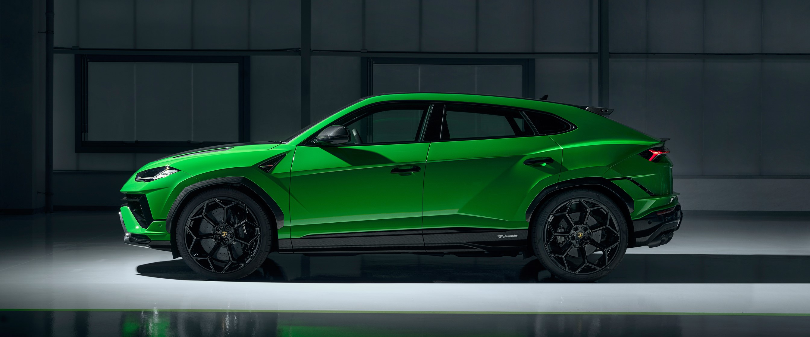 URUS PERFORMANTE