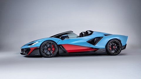 FENOMENO ROADSTER