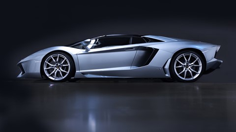 AVENTADOR ROADSTER