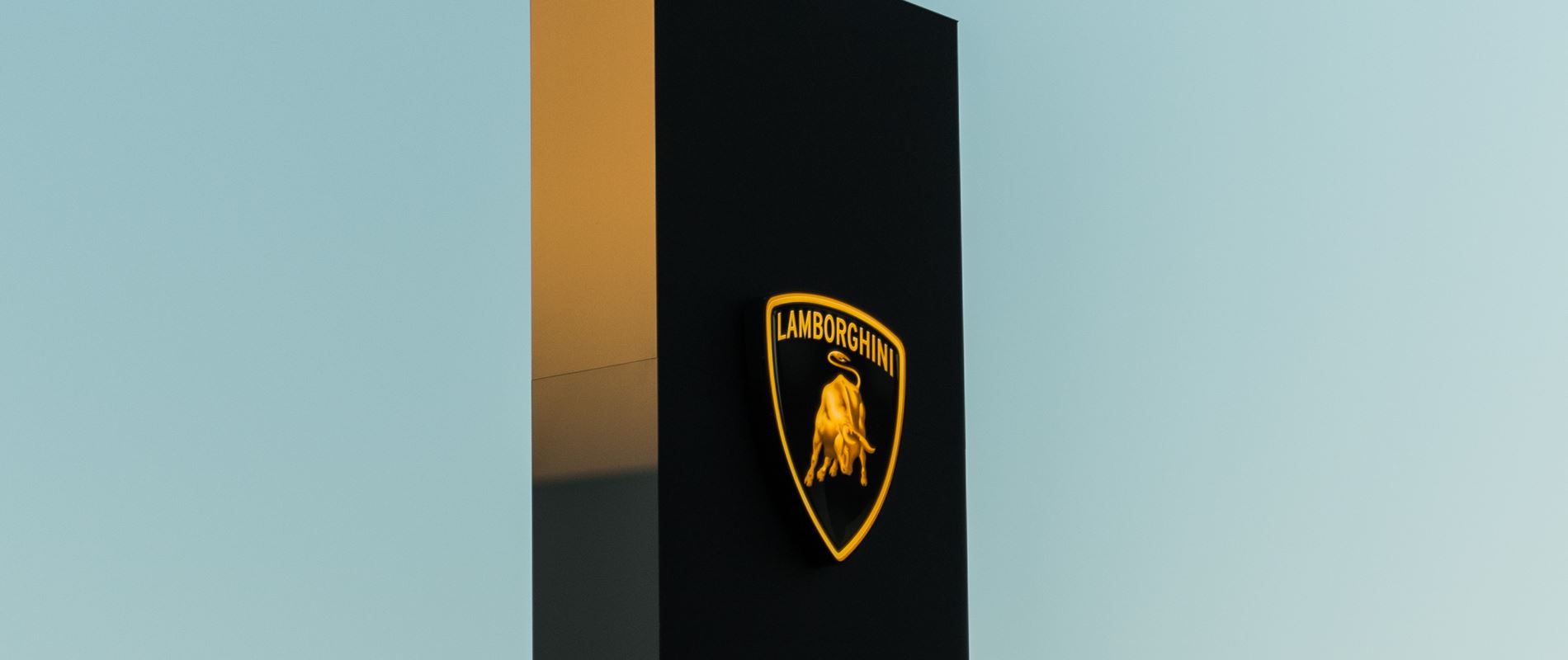 Automobili Lamborghini beschlie t das Jahr 2023 mit beispiellosen Rekorden