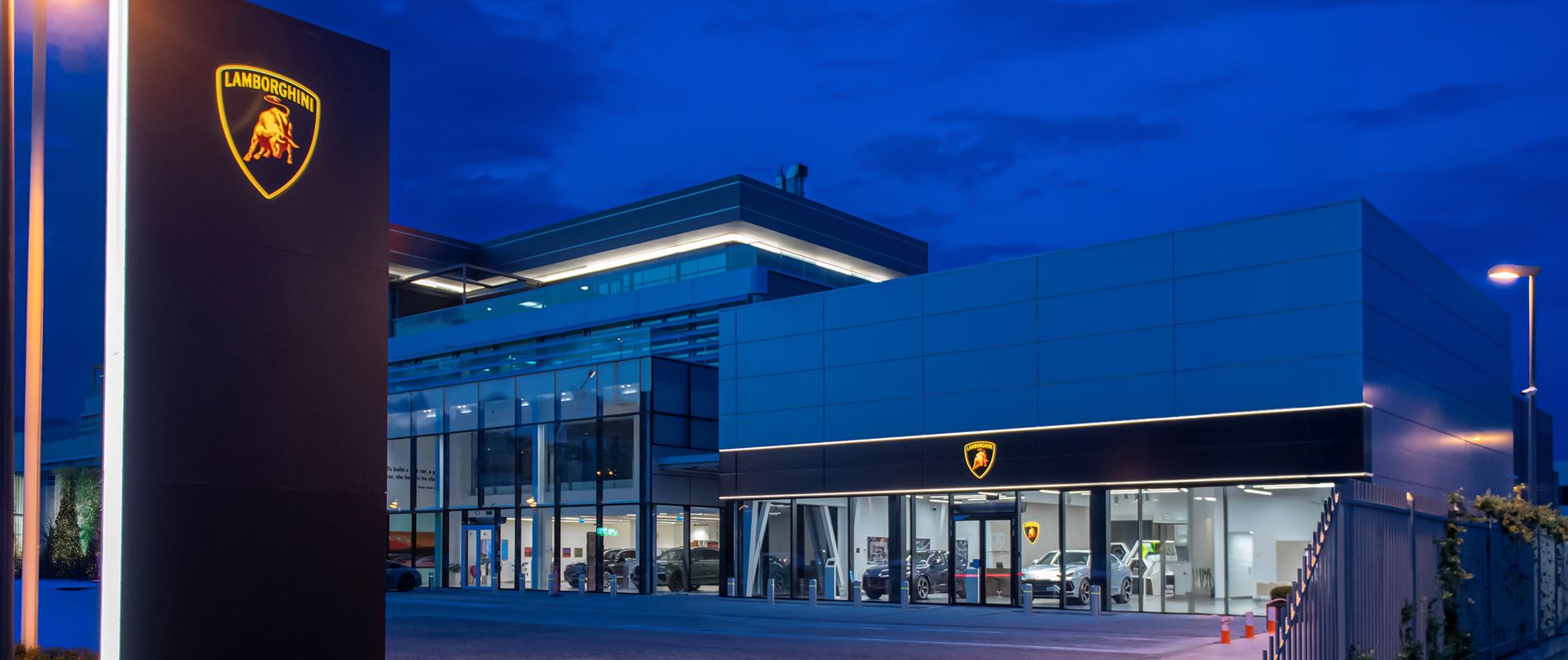 italian-super-sports-cars-in-georgia--lamborghini-showroom-officially-opened-in-tbilisi