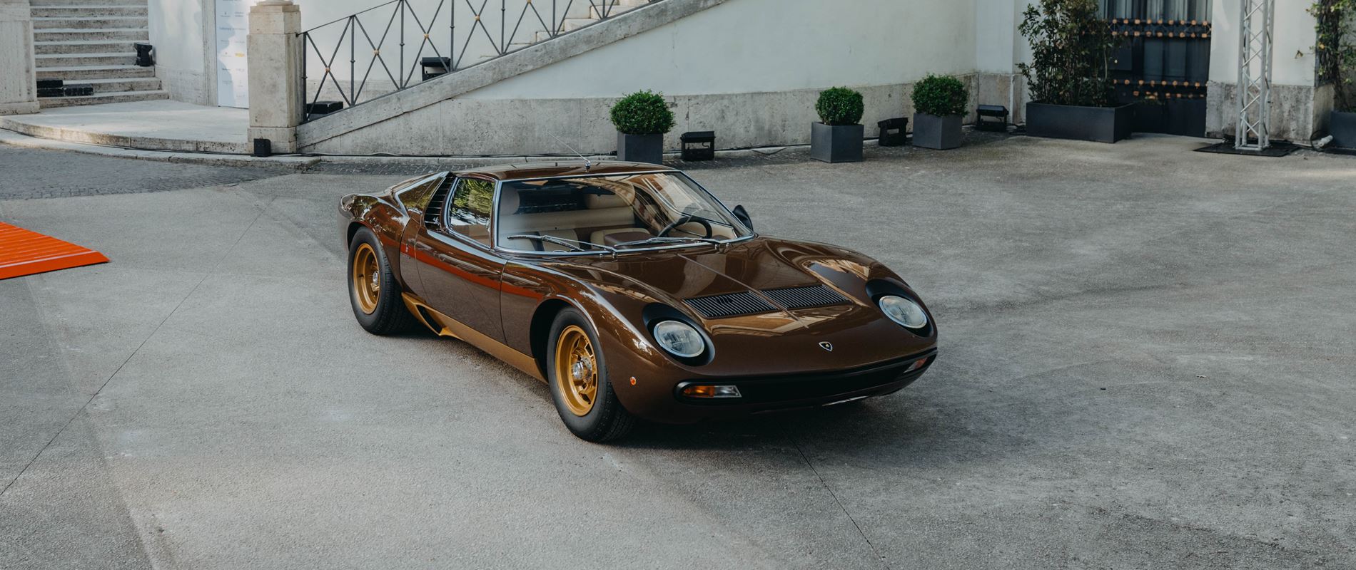 Lamborghini Polo Storico presents its latest Miura restoration at the Anantara Concorso Roma
