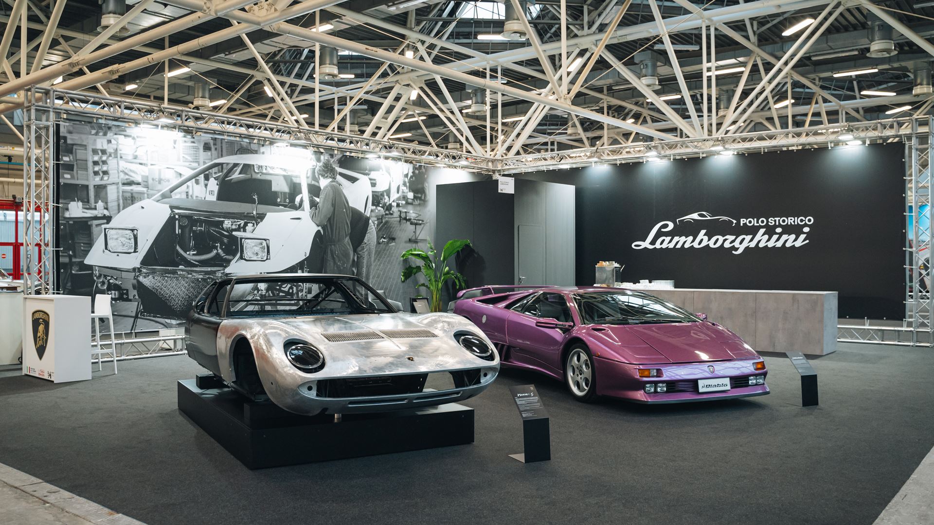 automobili-lamborghini-stars-at-auto-e-moto-d-epoca-2024