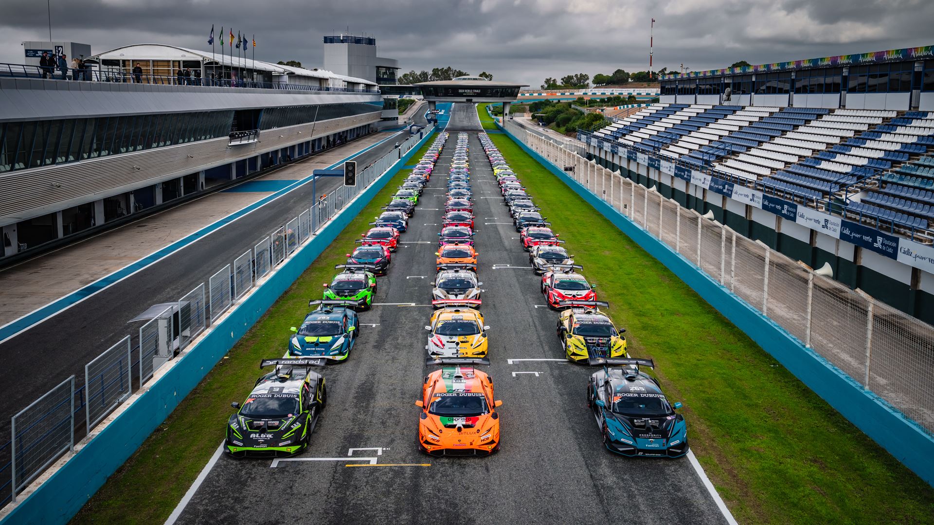 lamborghini-super-trofeo--jerez-de-la-frontera-kicks-off-world-finals-weekend