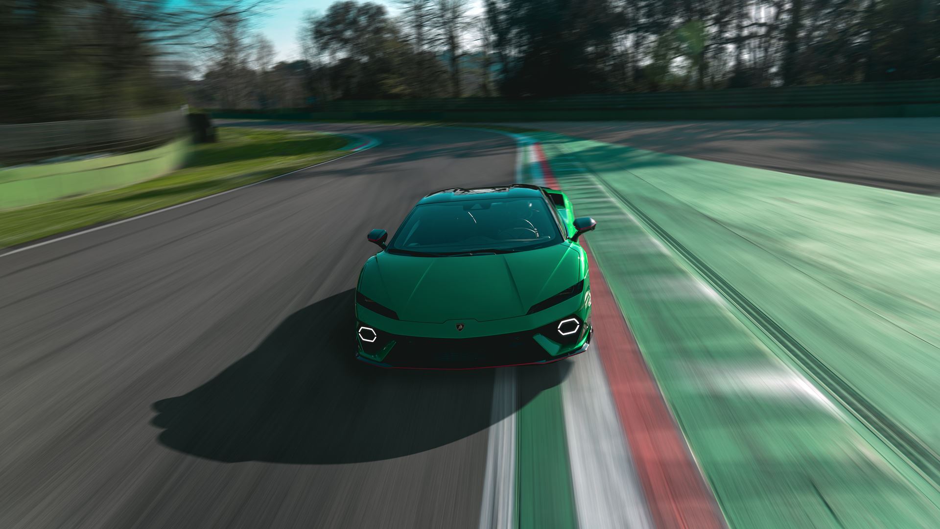 automobili-lamborghini-continues-growth-in-q1-2025
