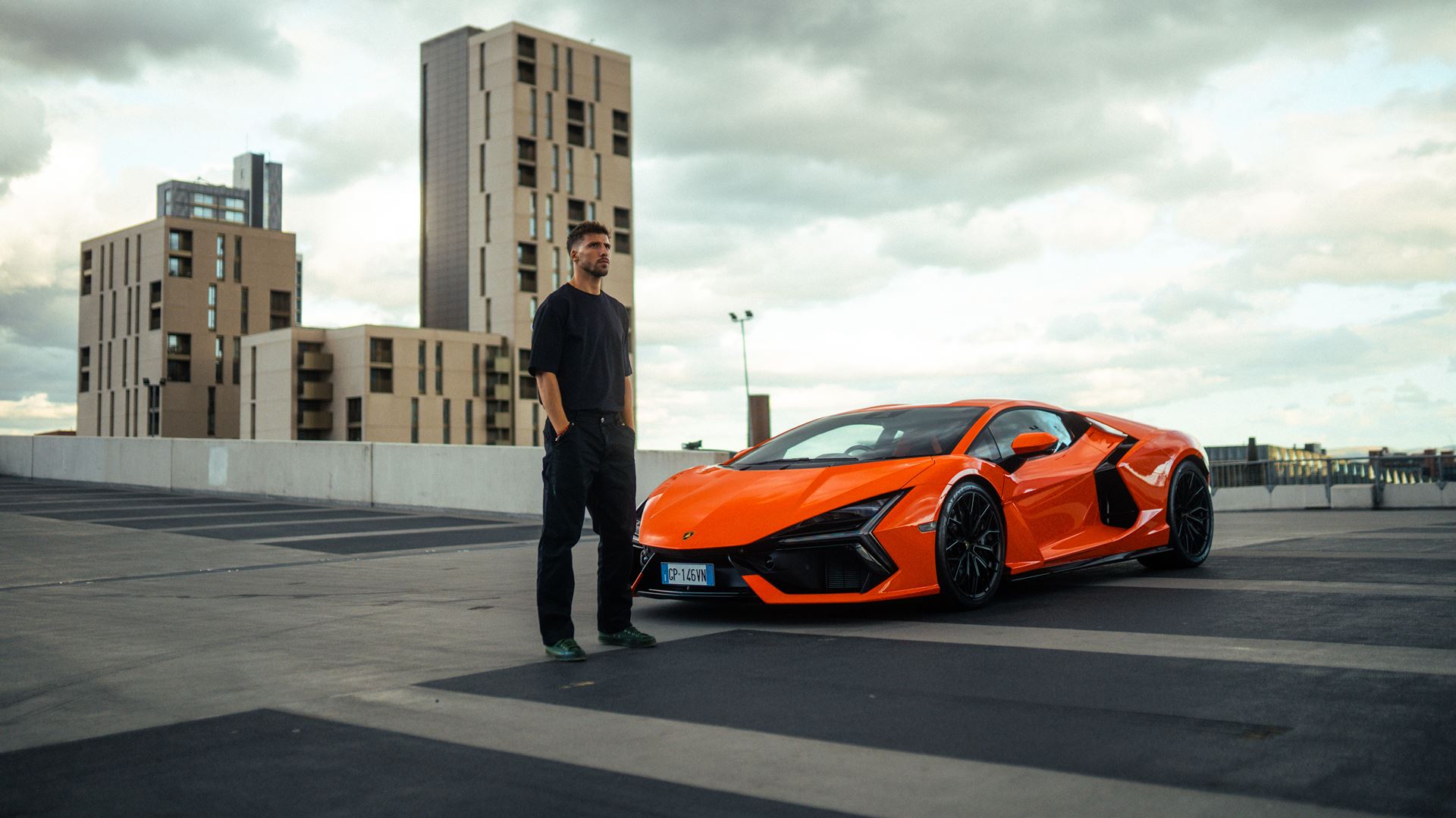 r-ben-dias-and-the-lamborghini-revuelto--performance-and-precision