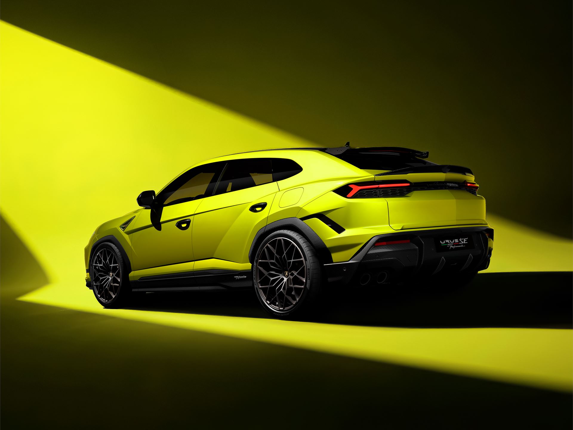 Lamborghini urus facelift (2024)