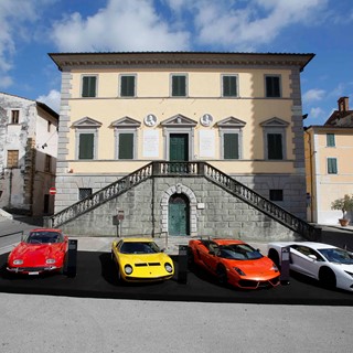 Lamborghini in esposizione a Pietrasanta