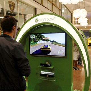 Forza Horizon 2 players the store of Collezione Automobili Lamborghini and the Huracan