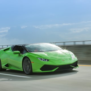 Lamborghini Huracán Spyder green