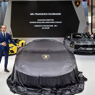 Lamborghini Huracán Performante Spyder and Urus make their Asian debut at 2018 Beijing Auto Show(2)