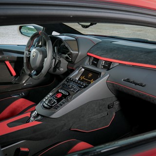 Lamborghini Aventador SVJ Red