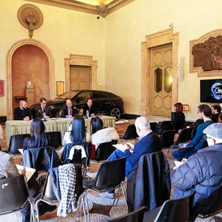 conf. stampa presentazione Barbiere di Siviglia con sostegno di Lamborghini (3)