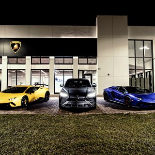 Lamborghini Sarasota - Exterior with Cars