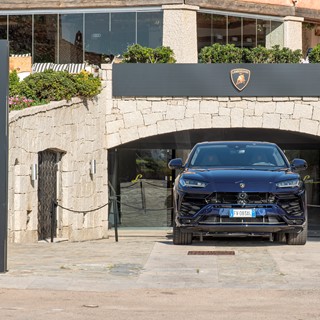 Lamborghini Lounge in Porto Cervo Test Drive URUS