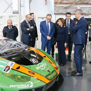 S. Domenicali con Presidente Casellati e delegazione Lamborghini