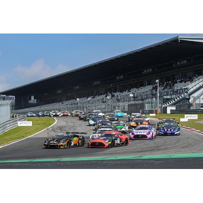 GT World Challenge Europe Nürburgring - Race start