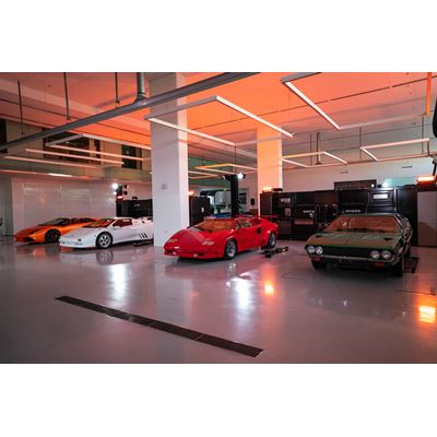 Lamborghini Dubai workshop