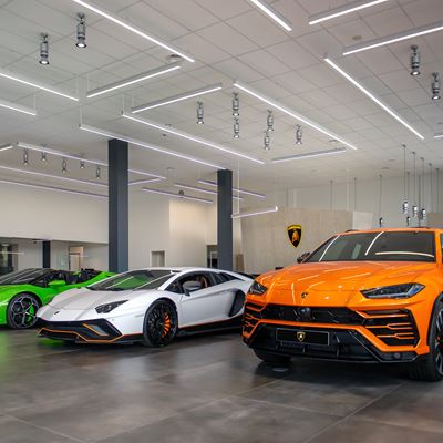 Lamborghini Stockholm - dealership inside