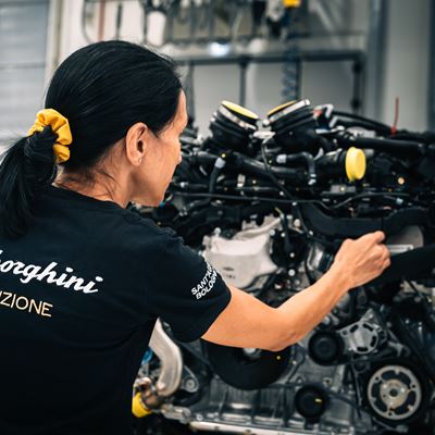 Automobili Lamborghini - Engine Production