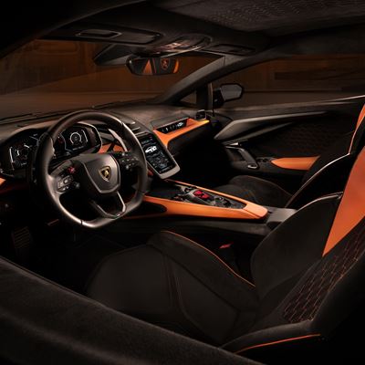 Lamborghini Revuelto Interiors