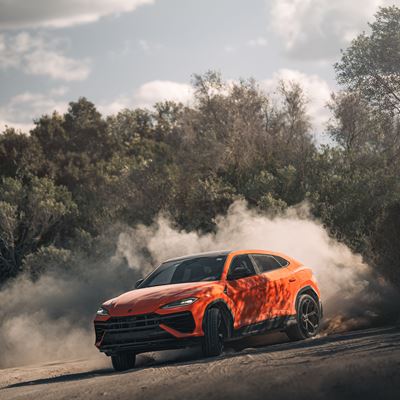 Urus SE ArancioEgon Dynamic Puglia