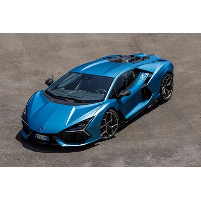 Lamborghini the new hybrid range collects awards worldwide