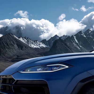 Lamborghini Urus SE Conquer the Utmost Triumph at the Roof of the World