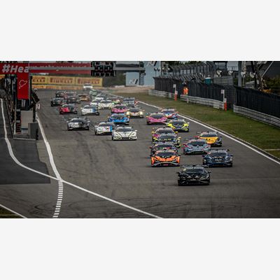 Race one start