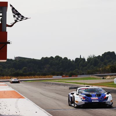 Luca Engstler Jordan Pepper Lamborghini Hurac n GT3 EVO2 Grasser Racing Team