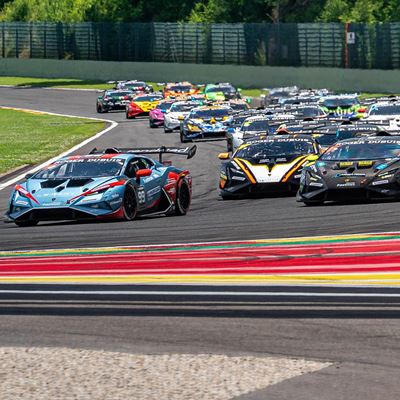 Lamborghini Super Trofeo Europe start