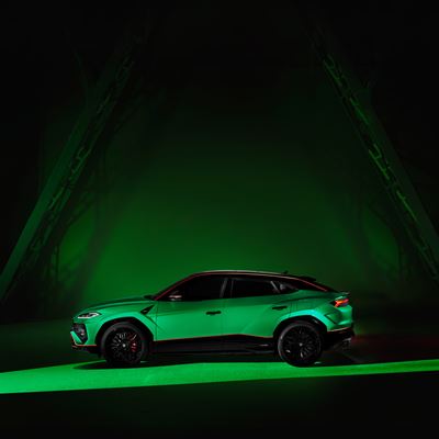 Urus SE Tettonero Capsule