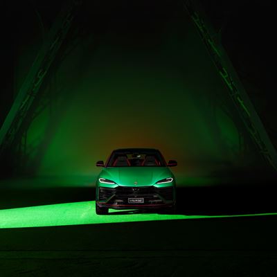 Urus SE Tettonero Capsule