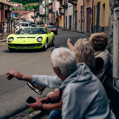 Lamborghini Miura Tour