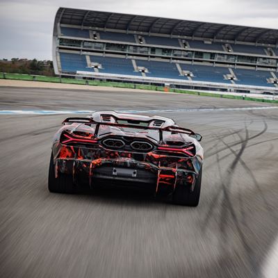 Record lap at the Hockenheimring Lamborghini Revuelto SV