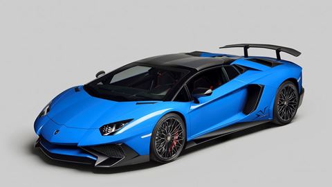 Lamborghini Aventador SV Roadster 3/4 Front Open