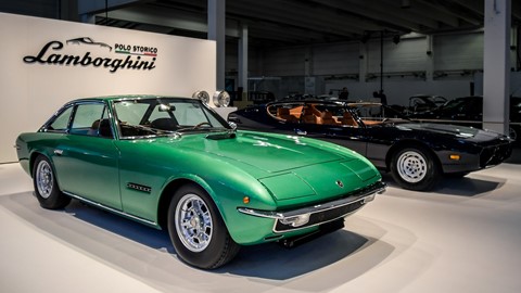 Lamborghini Islero (green) and Espada (blue)