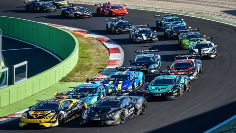 01 start AM-Lamborghini Cup