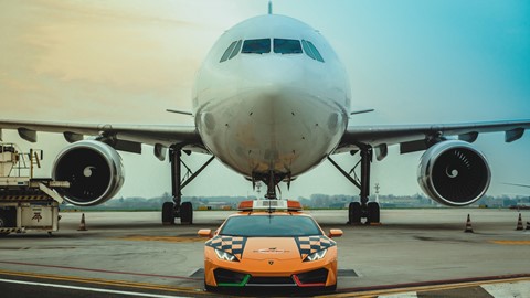Huracán Follow Me