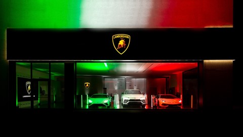 Lamborghini Bergamo (3)