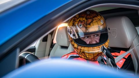 04. Andrey Leonytev in Urus 2