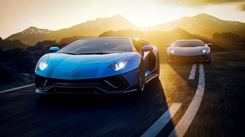Aventador Ultimae Coupé - chasing