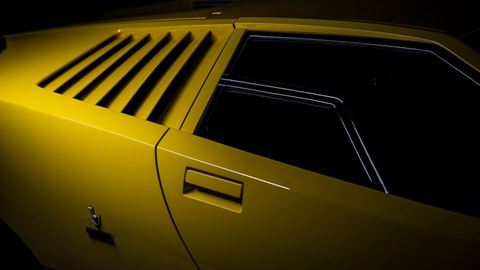 Countach LP500 detail side