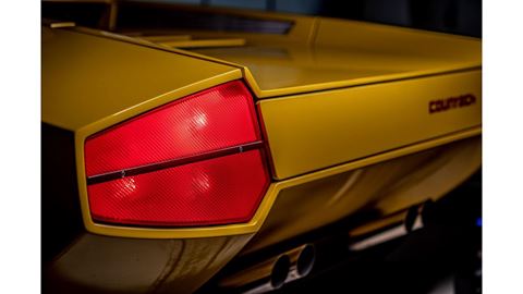 Countach LP500 detail back light