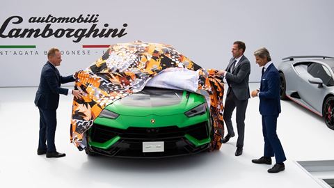 Lamborghini Debuts Urus Performante During The Quail