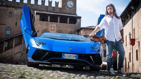 Aventador Ultimae and Stradivari