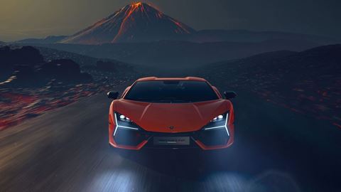 Lamborghini Revuelto Ambient