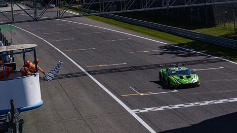 Lamborghini Hurac n GT3 EVO2 VSR Italian GT Sprint finish line