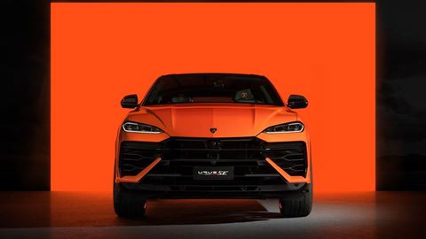 lamborghini urus se 01 j 03 1 
