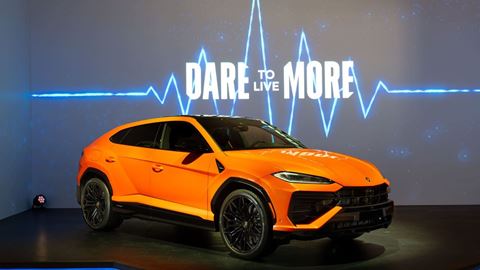 Lamborghini Urus SE Makes US Premiere in New York